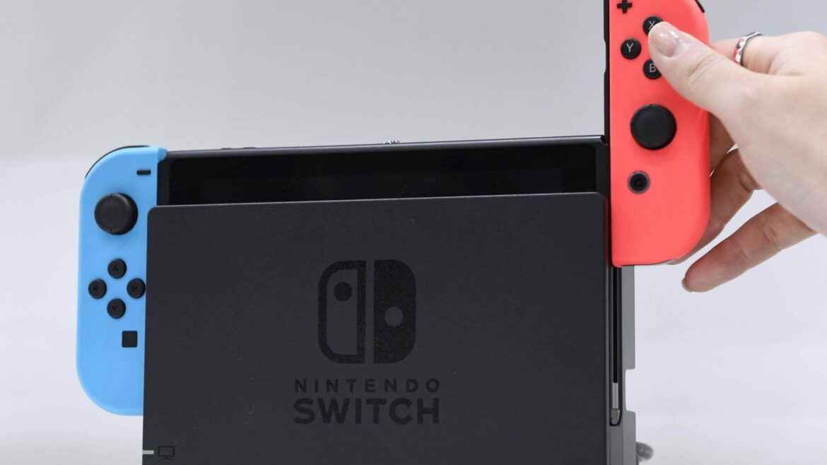 new-Nintendo-Switch-Oled-scaled-27