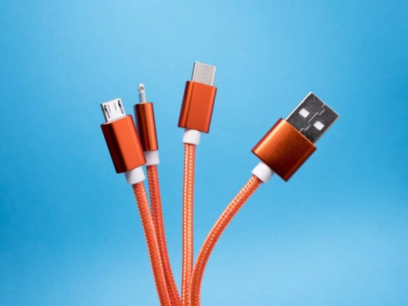 USB connector types: An overview - Practical Tips