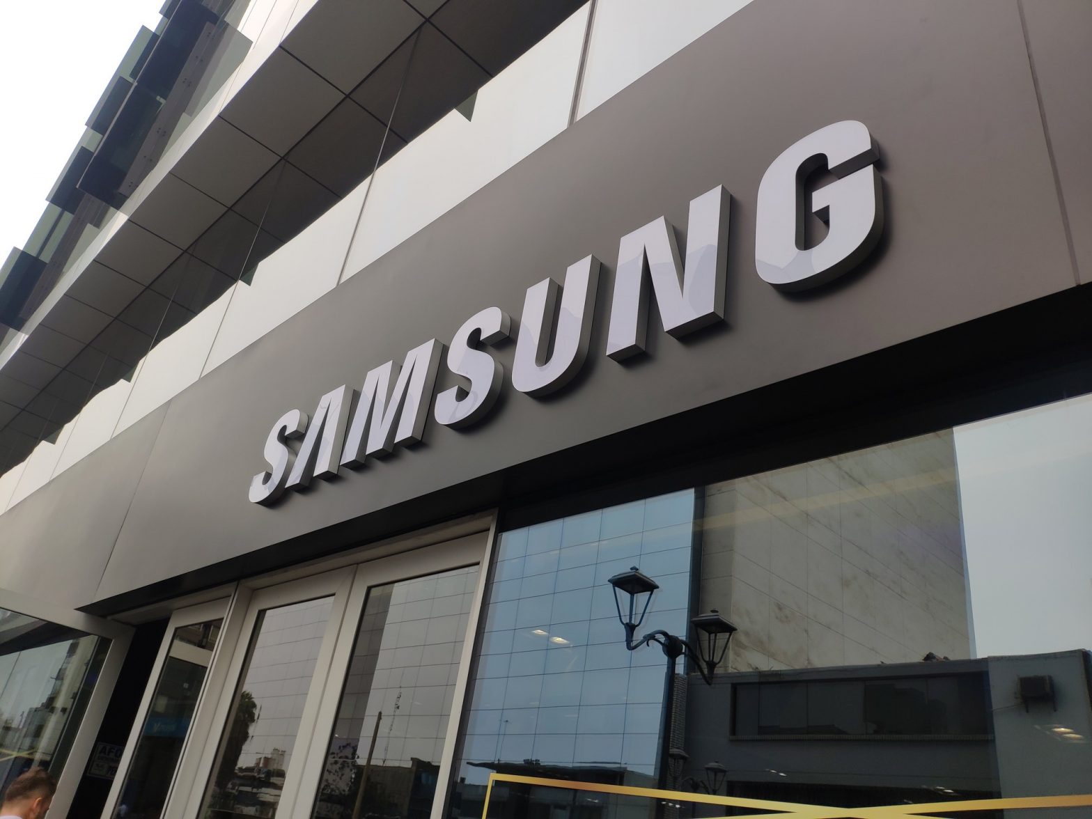 Samsung : Vérifier l'état de la garantie - comment faire - Practical Tips