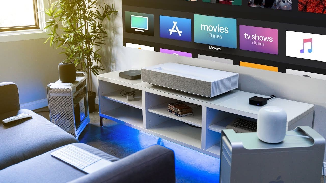 Set up a beamer in the living room: Here's what you need to pay ...